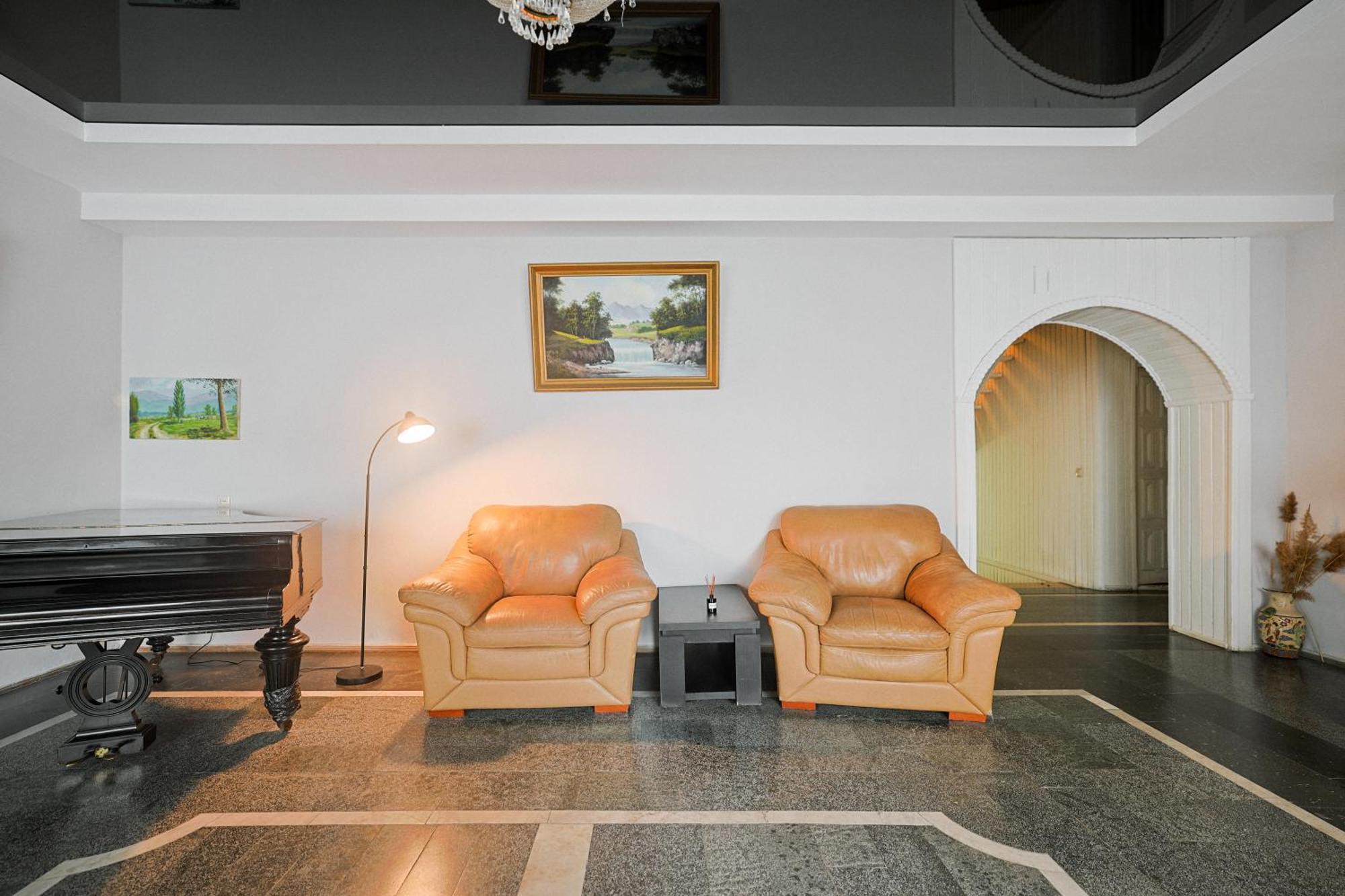 Hotel White House Тбилиси Екстериор снимка